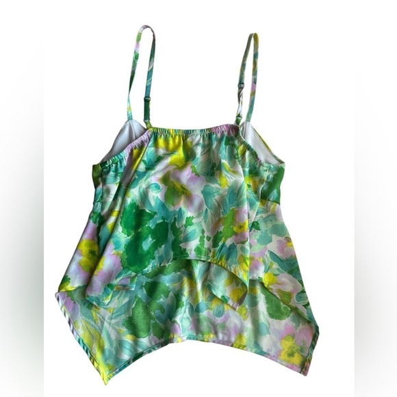 #76 Wild Fable Satin Handkerchief Hem Floral Tank in Green - Picture 6 of 6